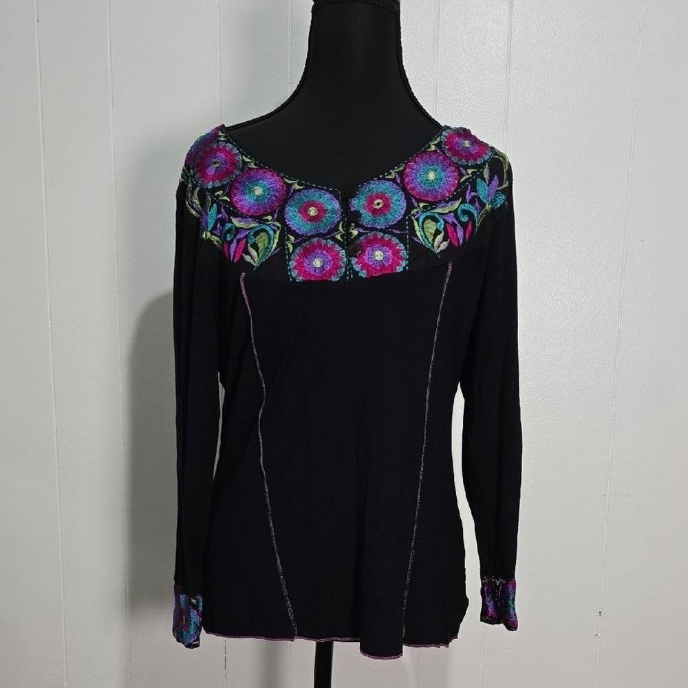 Parsley & Sage Black Long Sleeve Blouse with Multicolored Floral Neckline M